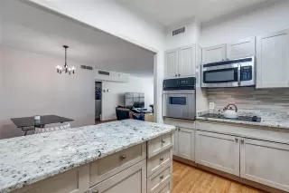 Photo #3: 21210868 Listing 