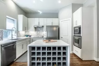 Photo #3: 21210889 Listing 