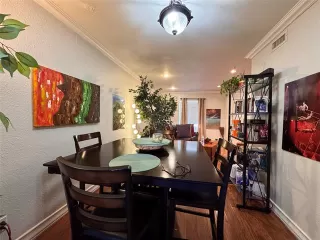 Photo #6: 21211430 Listing 