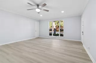 Photo #5: 21211769 Listing 