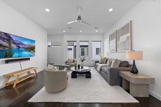 Photo #3: 21211779 Listing 