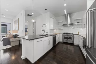 Photo #5: 21211779 Listing 
