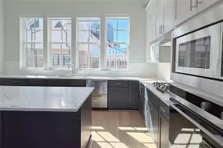 Photo #5: 21211811 Listing 