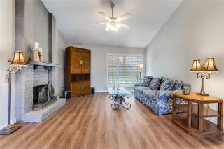 Photo #2: 21212052 Listing 