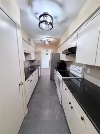 Photo #5: 21212080 Listing 