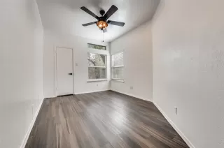 Photo #3: 21212156 Listing 