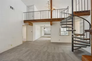 Photo #4: 21212197 Listing 