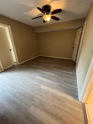 Photo #3: 21212216 Listing 