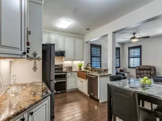 Photo #6: 21212293 Listing 