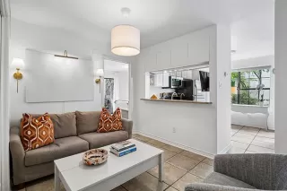 Photo #6: 21212391 Listing 