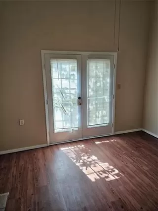 Photo #3: 21212533 Listing 