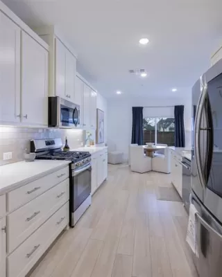 Photo #6: 21212600 Listing 