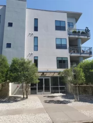 Photo #2: 21212624 Listing 