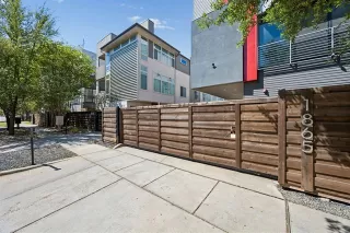 Photo #2: 21212758 Listing