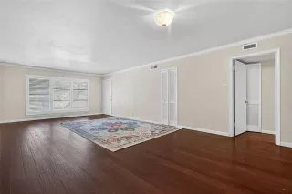 Photo #5: 21213248 Listing 