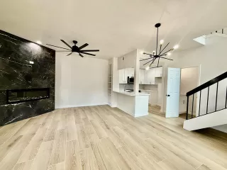 Photo #5: 21213906 Listing 