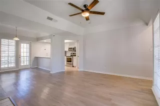 Photo #5: 21214605 Listing 