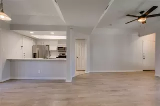 Photo #6: 21214605 Listing 