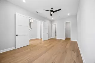 Photo #5: 21214947 Listing 