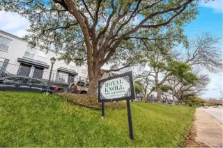 Photo #2: 21214967 Listing