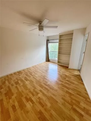 Photo #6: 21214967 Listing