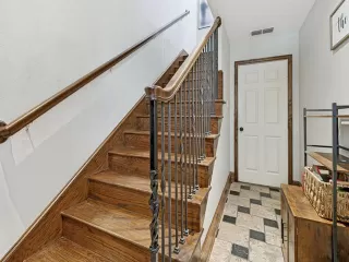 Photo #3: 21215050 Listing