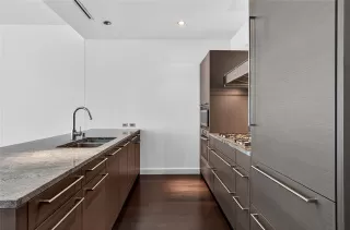 Photo #2: 21215170 Listing