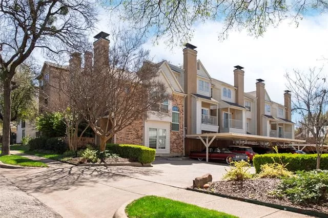 MLS: 21215327 Condo For Sale