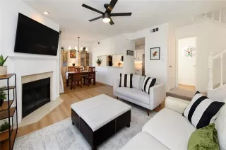 Photo #4: 21215327 Listing 