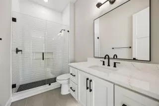 Photo #5: 21215617 Listing 