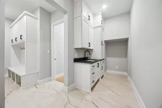 Photo #6: 21215617 Listing 