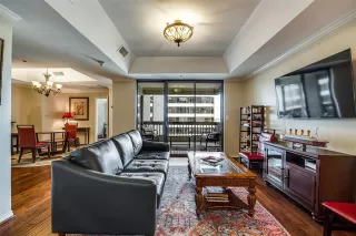 Photo #4: 21215833 Listing