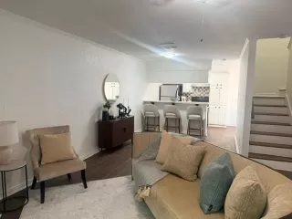 Photo #3: 21215938 Listing 