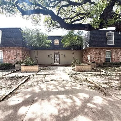 MLS: 21216124 Condo For Sale