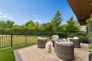 Photo #4: 21216156 Listing 