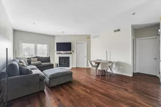 Photo #3: 21216639 Listing 