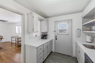 Photo #2: 21216768 Listing