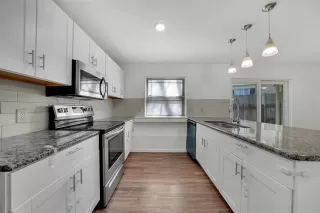 Photo #6: 21216839 Listing 