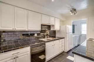 Photo #4: 21217106 Listing 