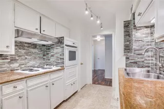 Photo #5: 21217169 Listing 