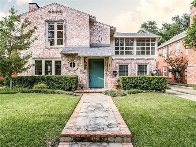 MLS: 21217222 Condo For Sale