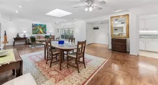 Photo #2: 21217463 Listing 