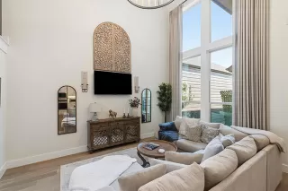 Photo #6: 21217583 Listing