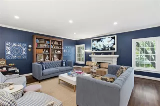 Photo #3: 21217599 Listing 