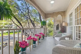 Photo #5: 21217599 Listing 