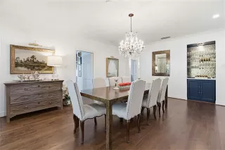 Photo #6: 21217599 Listing 