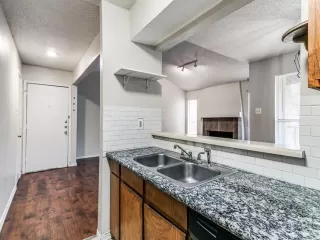 Photo #4: 21217641 Listing 