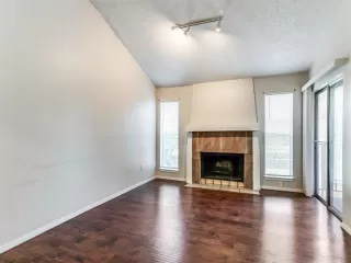 Photo #5: 21217641 Listing 