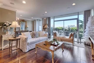 Photo #4: 21217667 Listing