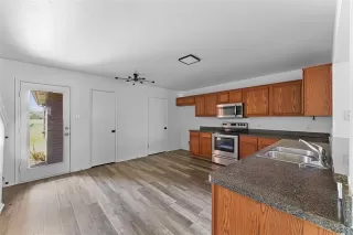 Photo #4: 21217693 Listing 